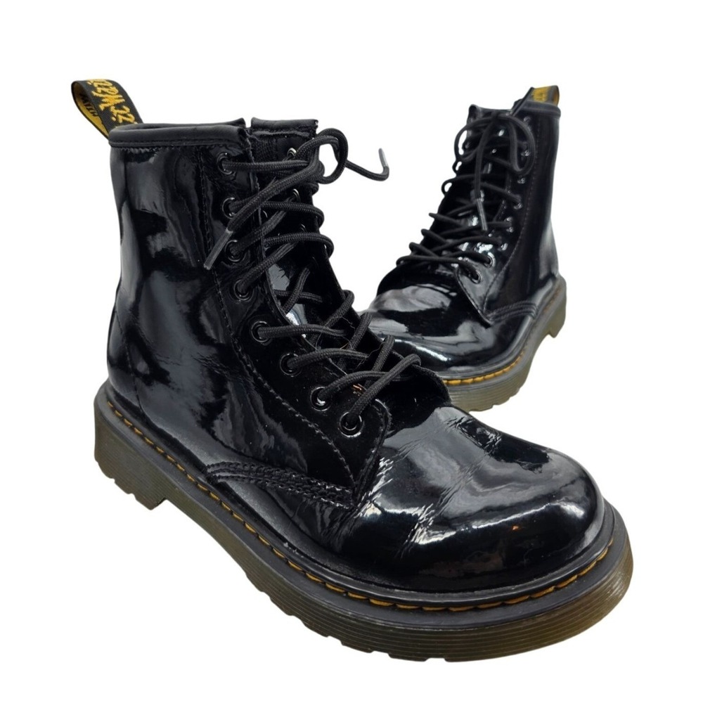 Dr. Martens 1460 J Black Patent‎ Leather Boots Youth Size 2 US Zip